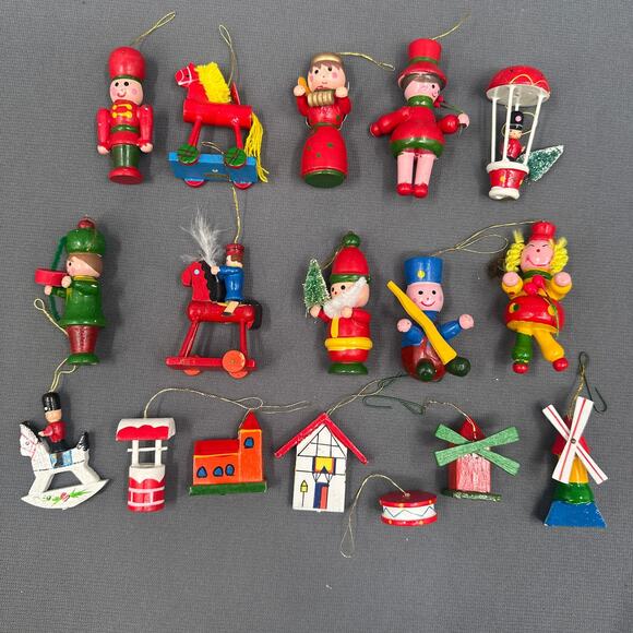 VTG Wooden Christmas Ornament Set Handcrafted Miniature Figures Houses Drum 16pc - Picture 1 of 16